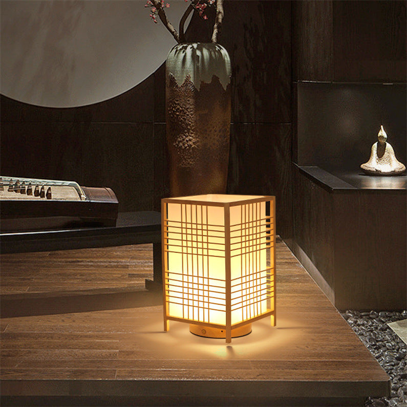 Atmosphärische Tischlampe – Retro & Wiederaufladbar